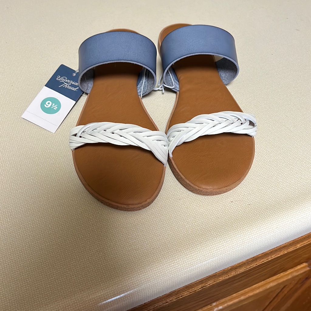 Universal Threads Slides Brand New Size 9 12